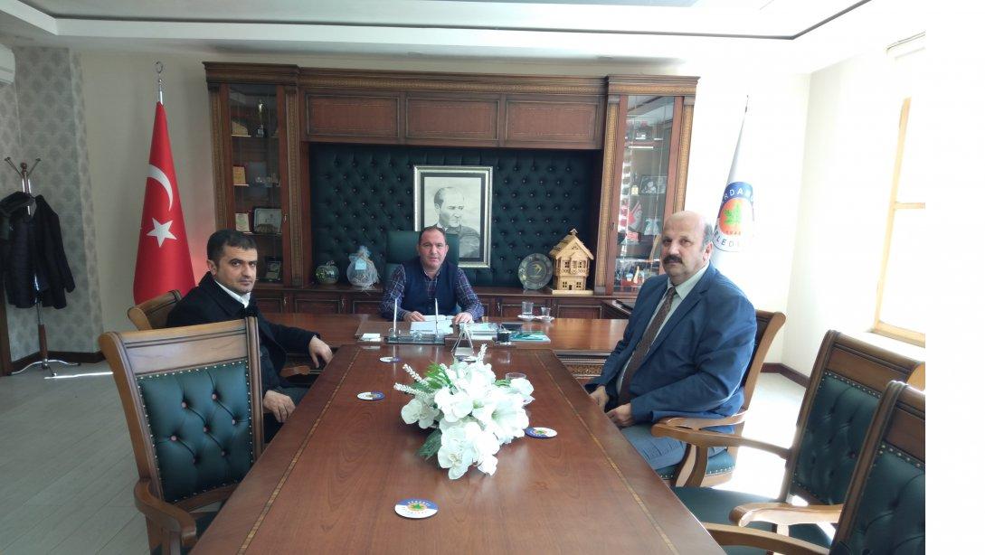  İlçe Milli Eğitim Müdürümüz Yusuf Saraç, İlçe Belediye Başkanı Yıldırım Demir'i Ziyaret etti. 