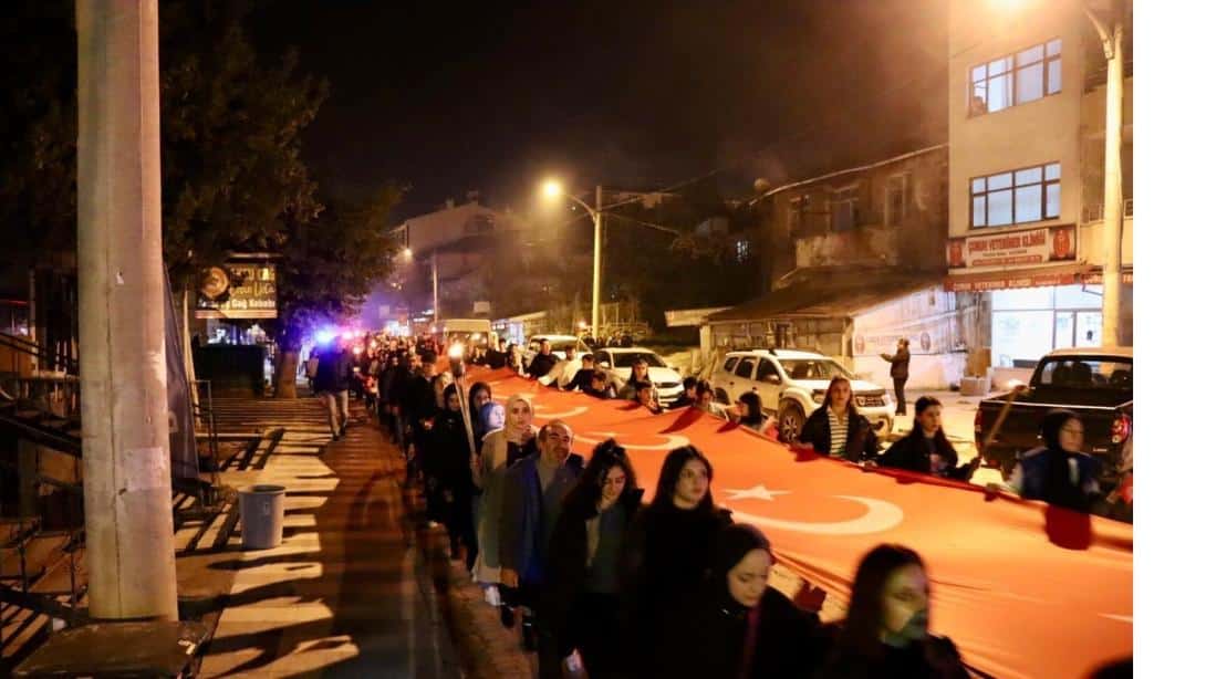 CUMHURİYET BAYRAMI FENER ALAYI COŞKUYLA GERÇEKLEŞTİRİLDİ 